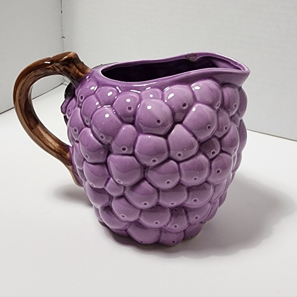 Grape pitcher - Picture 2 of 15
